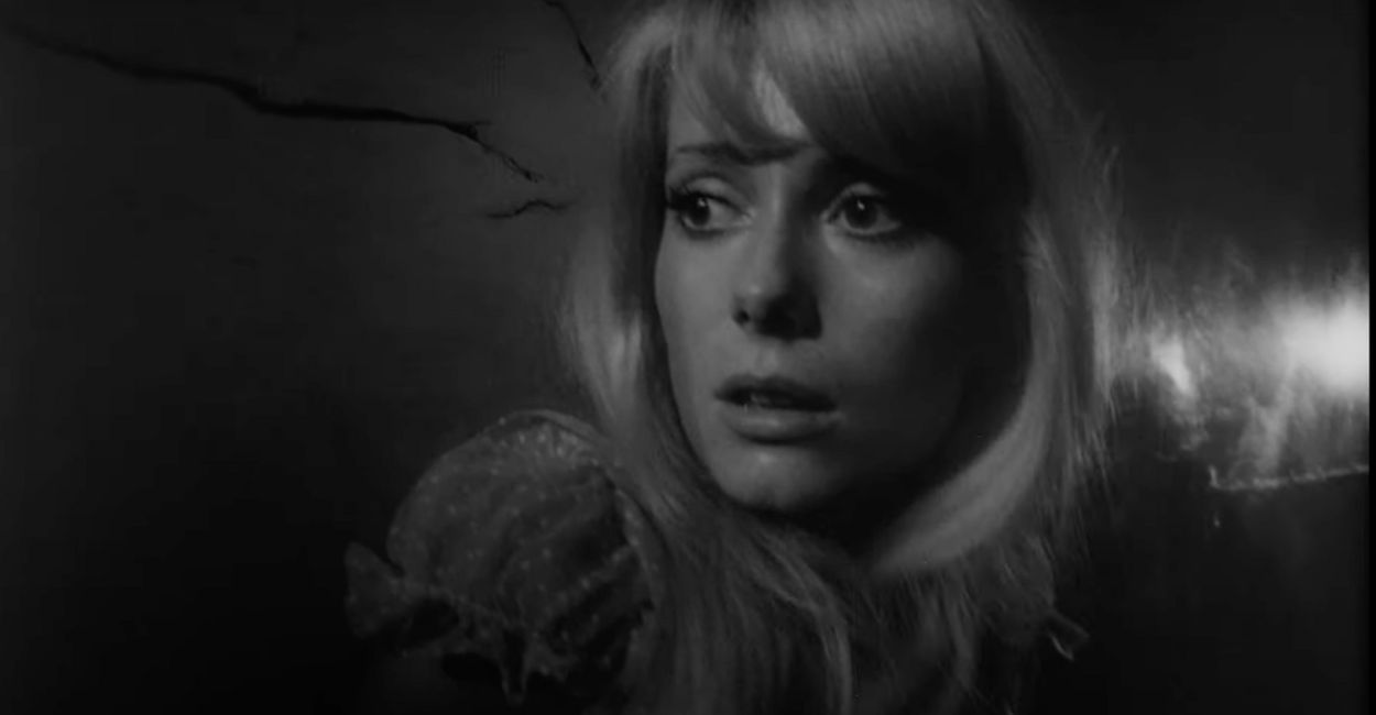 Roman Polanski’s 1965 psychological thriller Repulsion follows Carol, a deeply disturbed woman spiraling into isolation and hallucinations in a chilling descent into madness.
