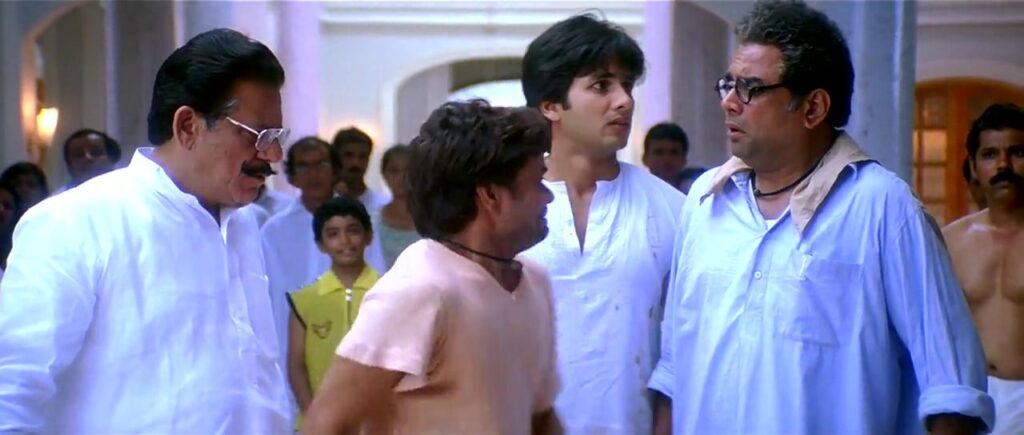 Chup Chup Ke (2006) One of Priyadarshan’s funniest films, Chup Chup Ke stars Shahid Kapoor and Kareena Kapoor in a mistaken-identity comedy with laugh-out-loud sequences involving Paresh Rawal and Rajpal Yadav. Why Watch: Classic Hindi slapstick humour at its best.