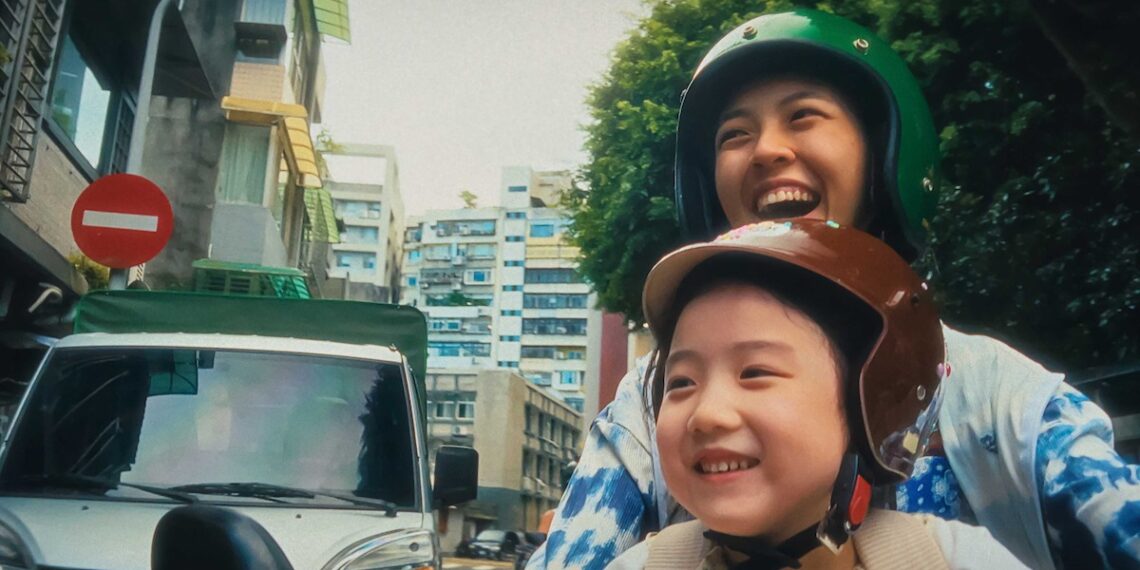 Netflix Streaming From: 28 November 2025 A dark psychological drama exploring identity, trauma, and unique artistic talent. Ideal for slow-burn thriller lovers.